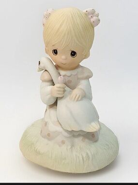 Vintage 1980 “God Is Love” Precious Moments Jonathan & David E-5213